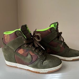 Nike Dunk Women’s Wedge Camo